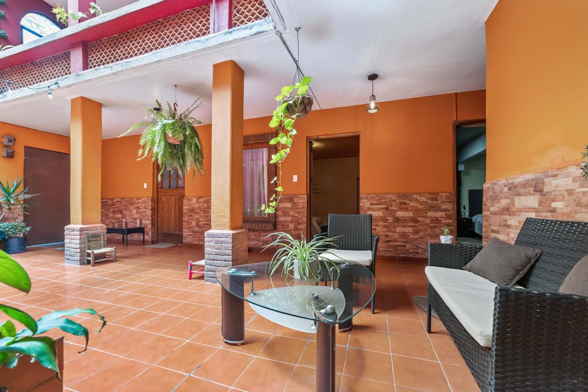 Charming 2-Bedroom Retreat In Lomas De Bezares Мехико Экстерьер фото