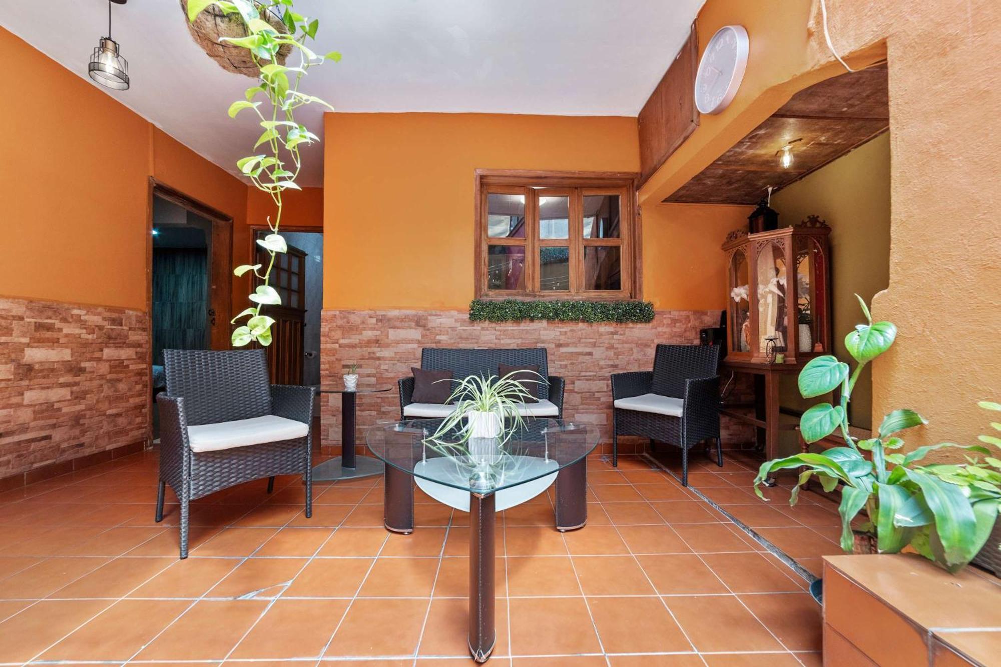 Charming 2-Bedroom Retreat In Lomas De Bezares Мехико Экстерьер фото