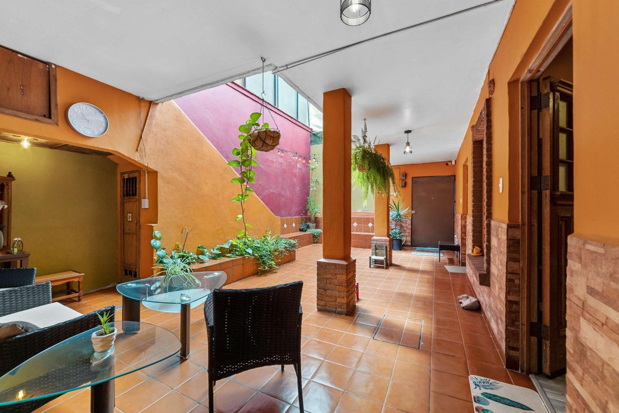 Charming 2-Bedroom Retreat In Lomas De Bezares Мехико Экстерьер фото